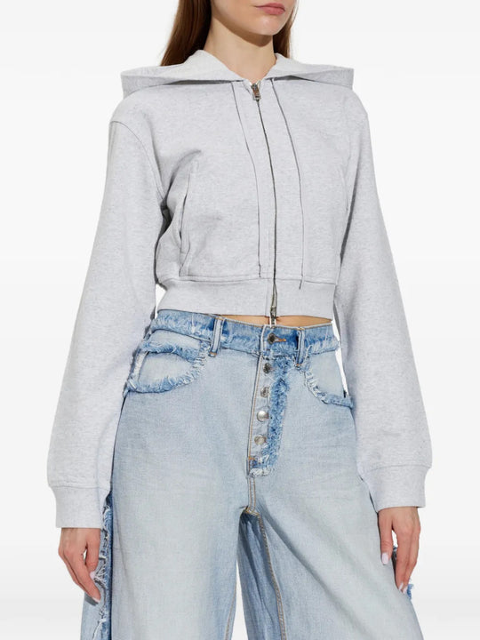 Grey top, full body view