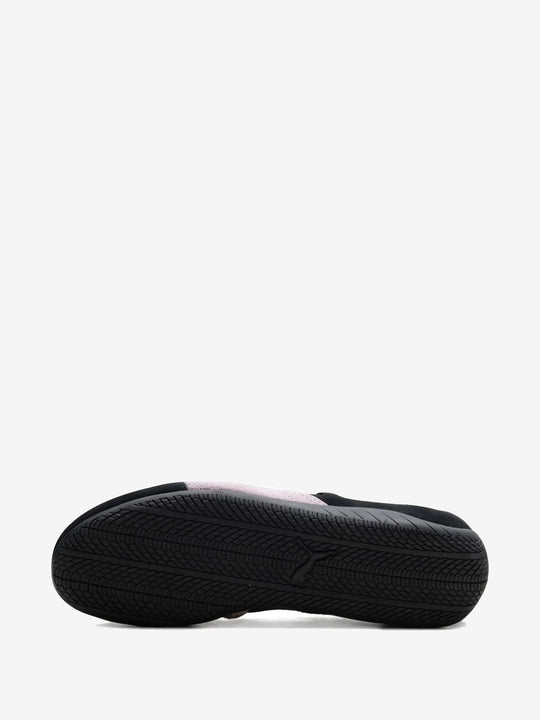 Black and white shoe,front view