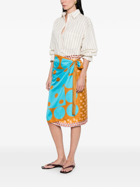 orange skirts,full body view