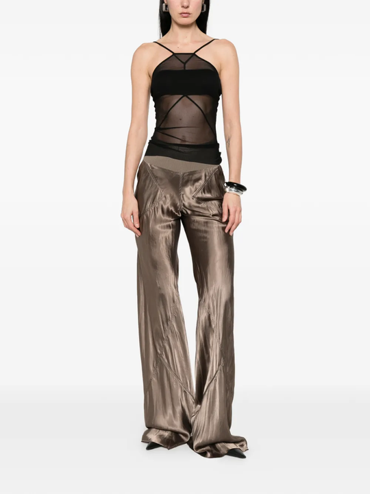 Black top,full body view