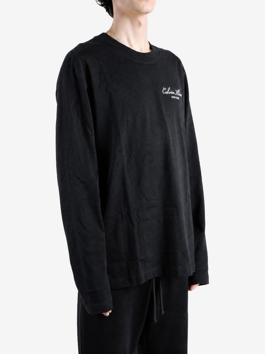 Black t-shirt, front view