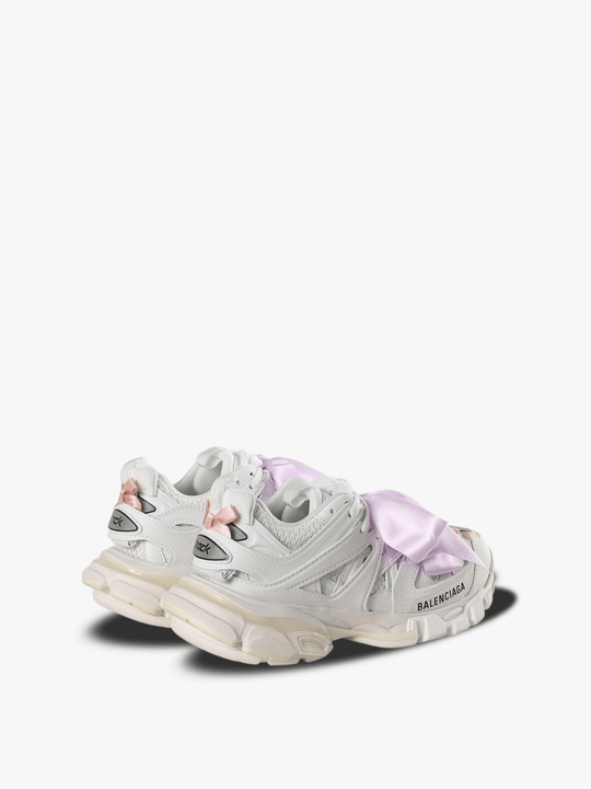 White sneaker, back view