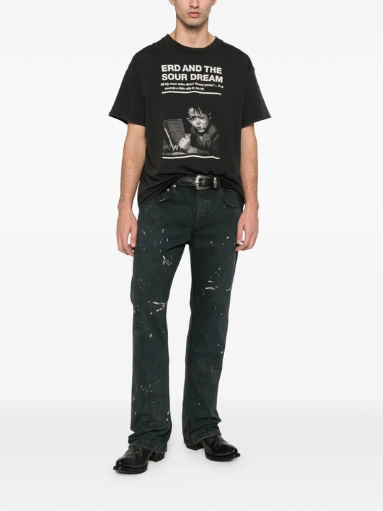 Black t-shirt, full body view