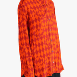 Red shirt, side view