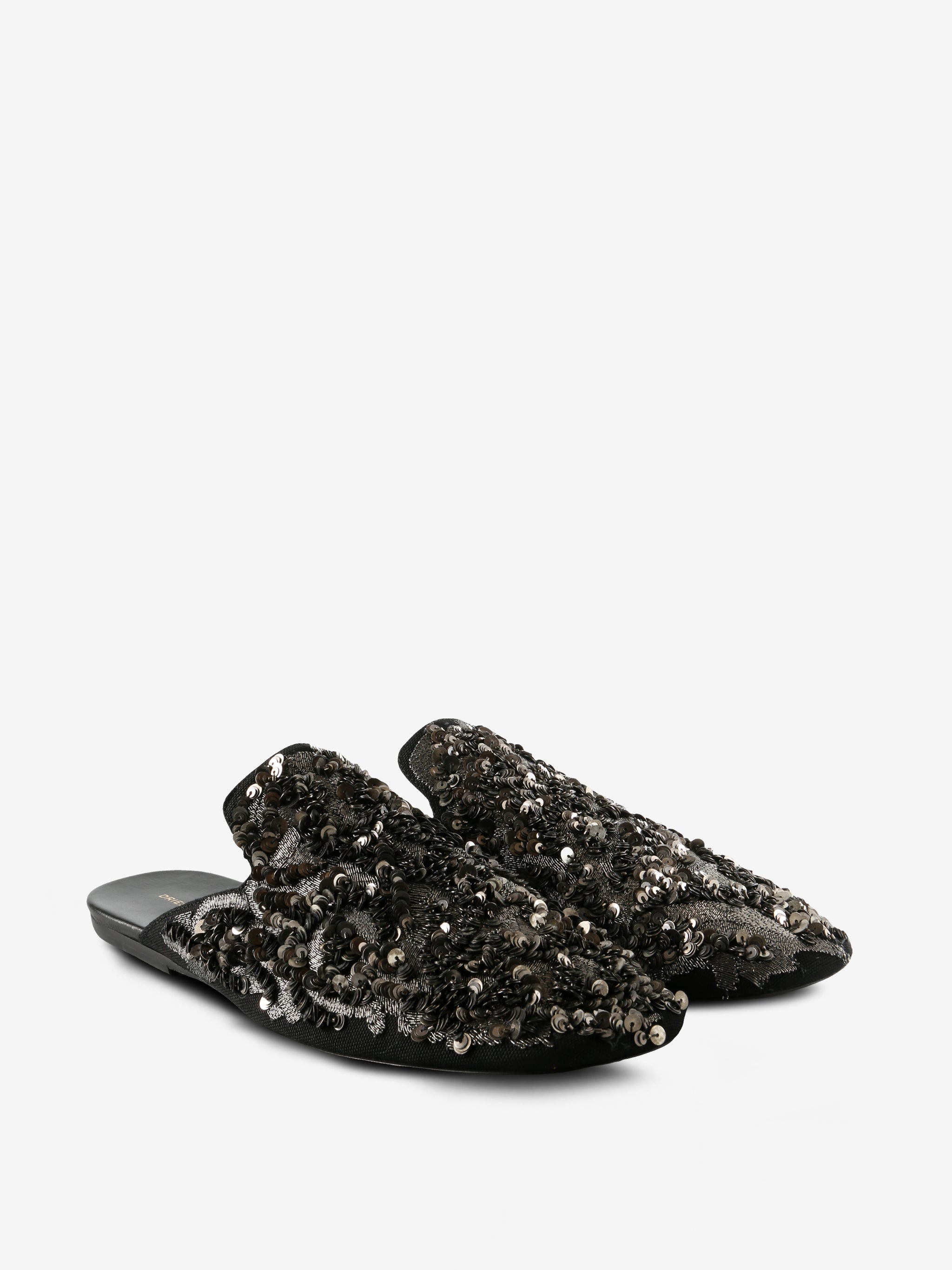 Black shoes, front view