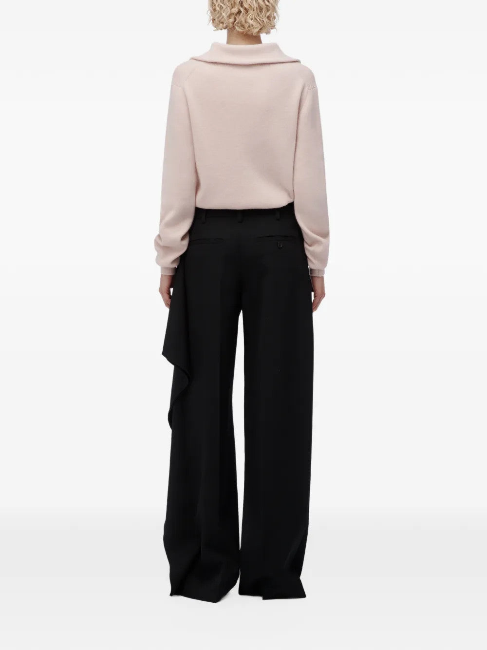 Pink knitwear, front view