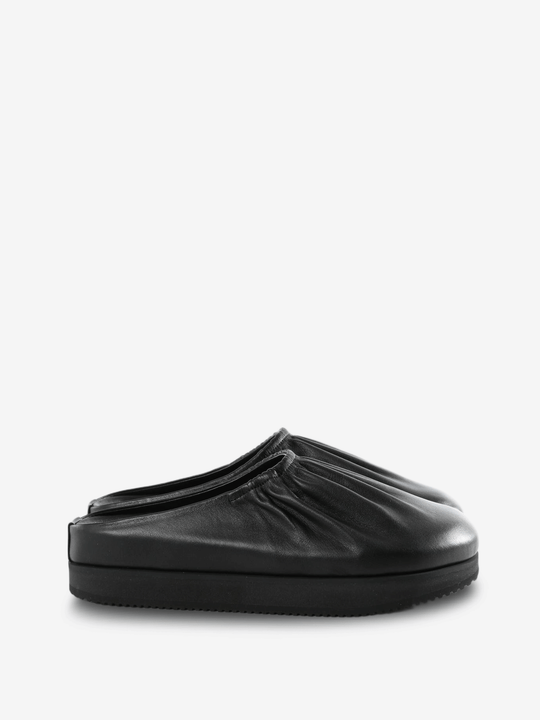 Black sandals, front view