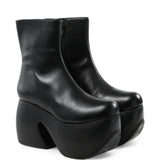 Black boots, front view