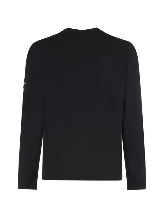 Black shirt, back view