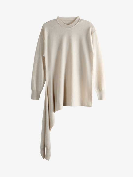 White top, front view