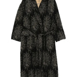 Black coats，front view