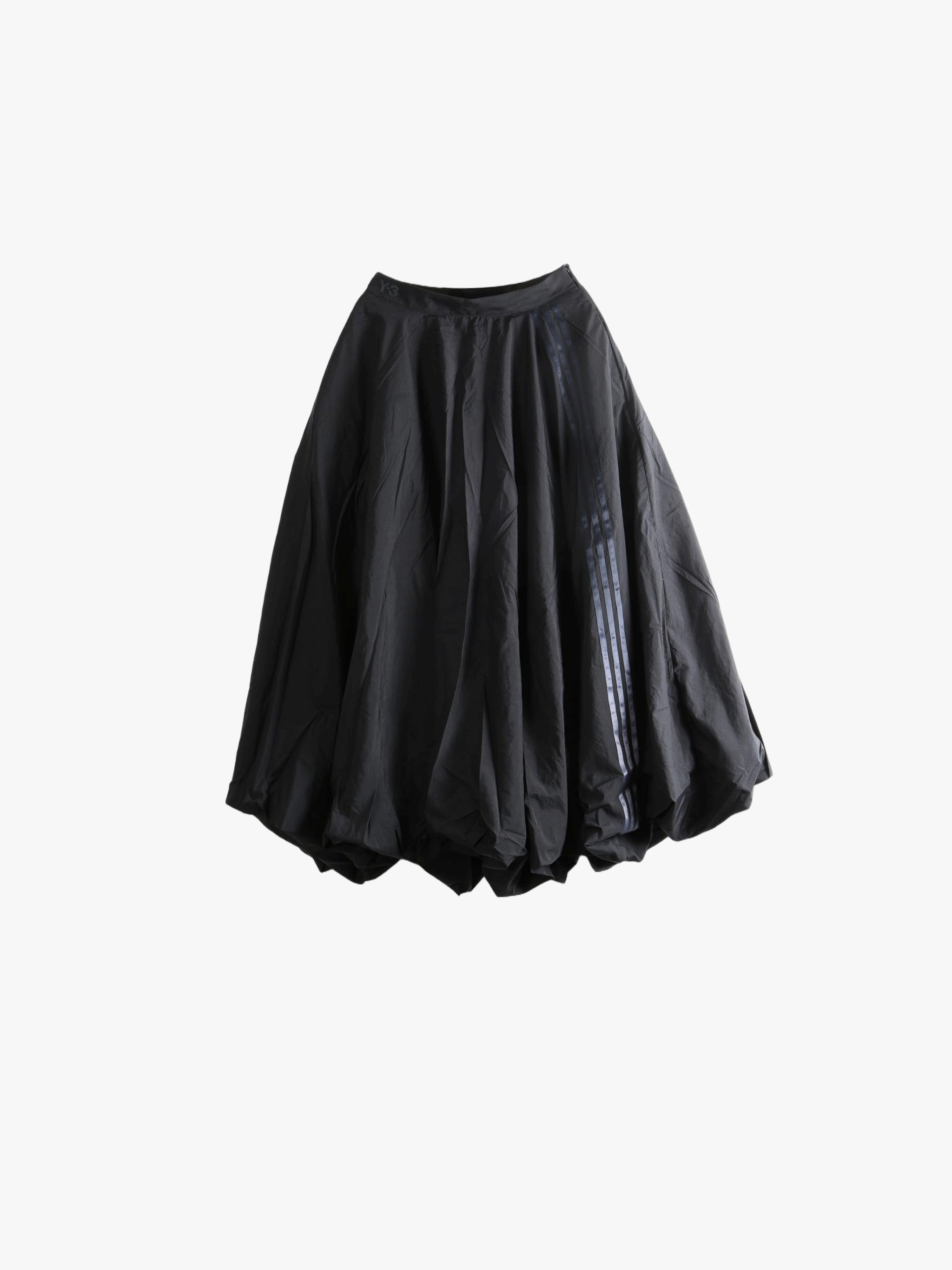Black skirt, front view