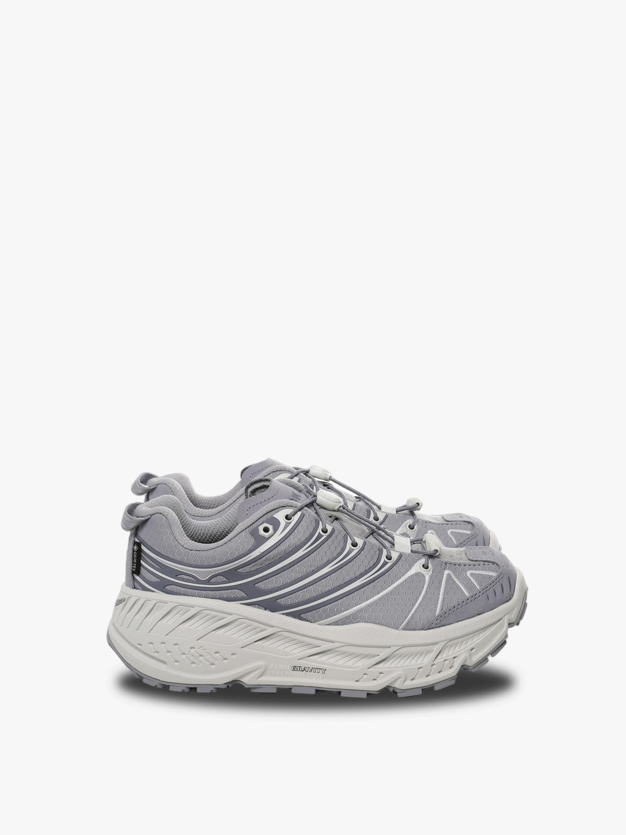 Gray running shoe,front view