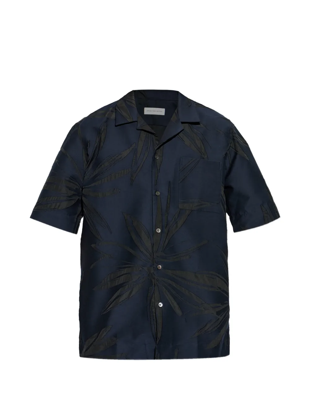blue shirts,front view