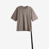 Grey t-shirt, front view