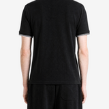 Black shirt, full body view
