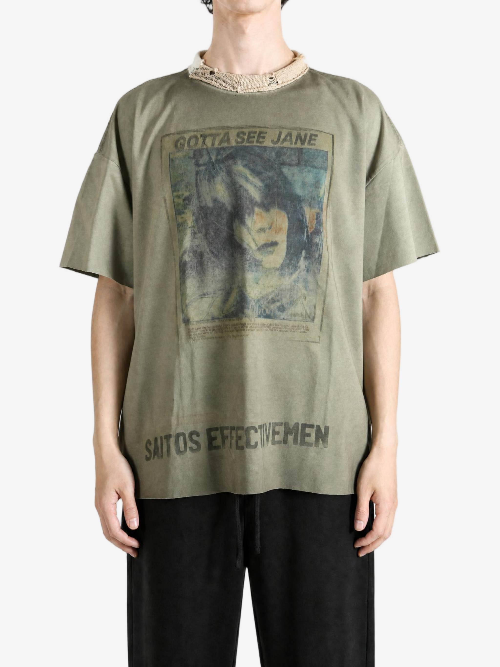 Green t-shirt, full body view
