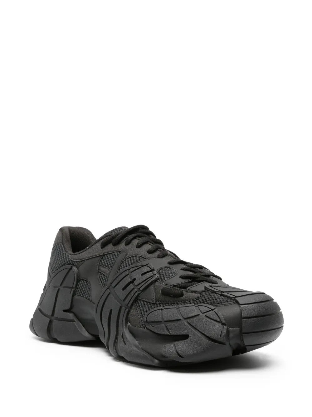 Black shoes, front view