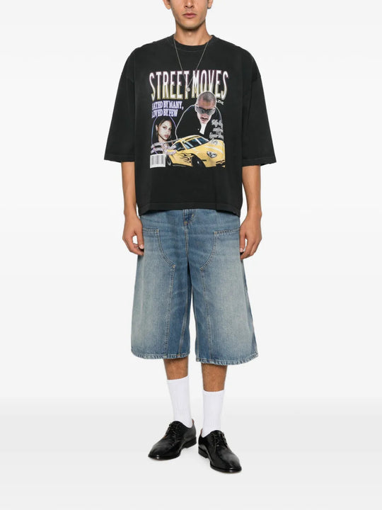 Black t-shirt, full body view