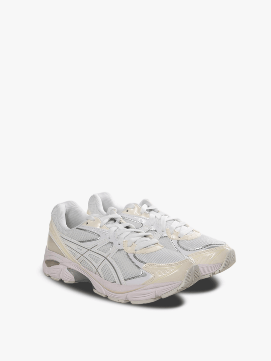 White sneakers, side view