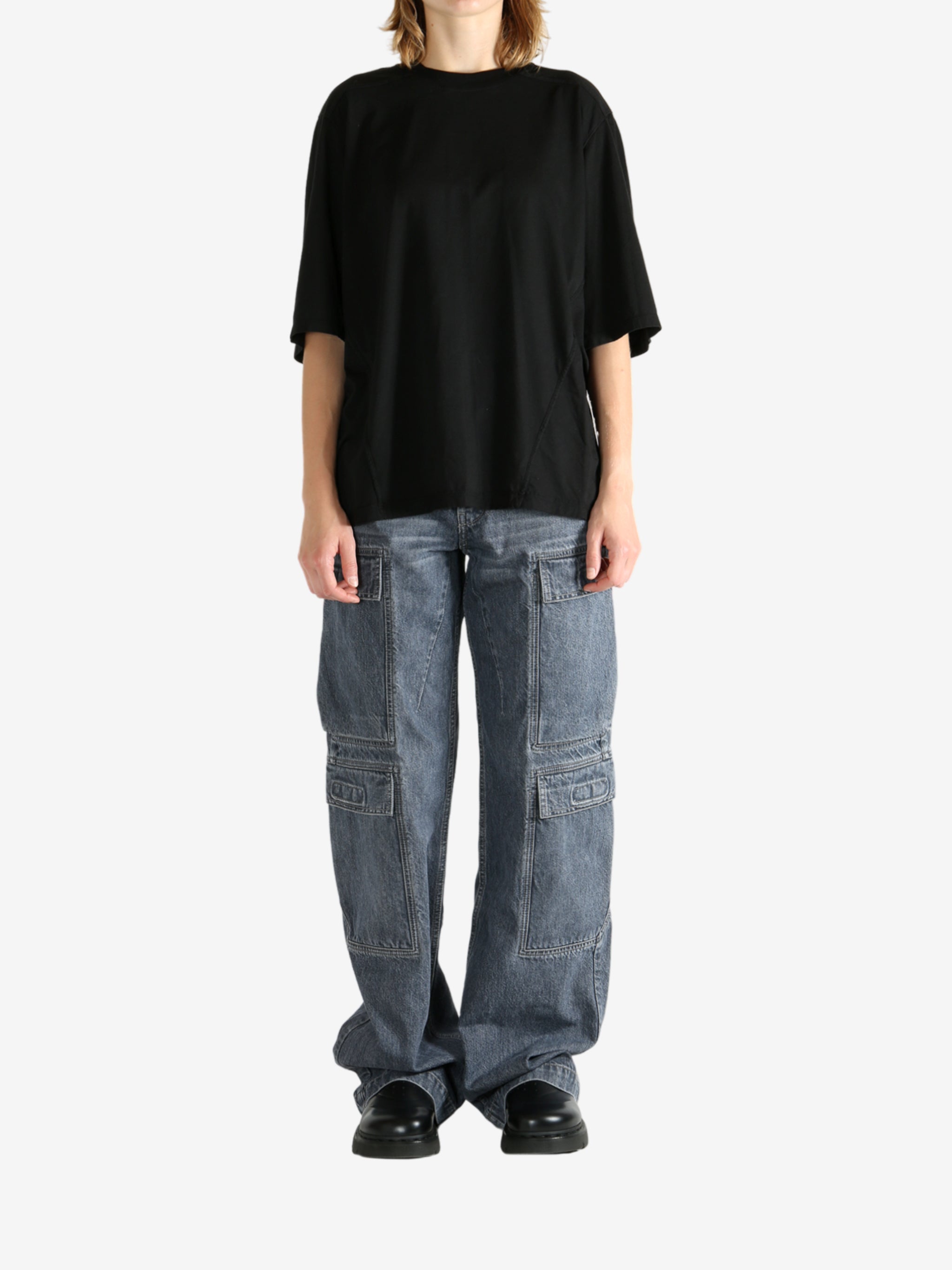 Black t-shirt, full body view