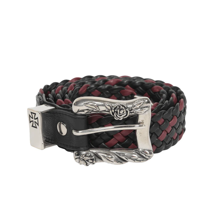 Black accessories, front view