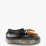 Blue shoes, front view