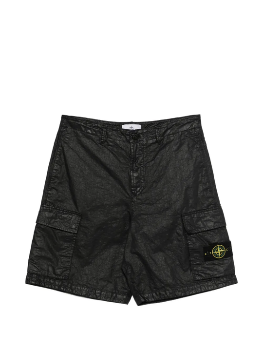 Black shorts, front veiw