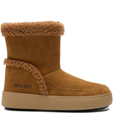 Brown boot,front view