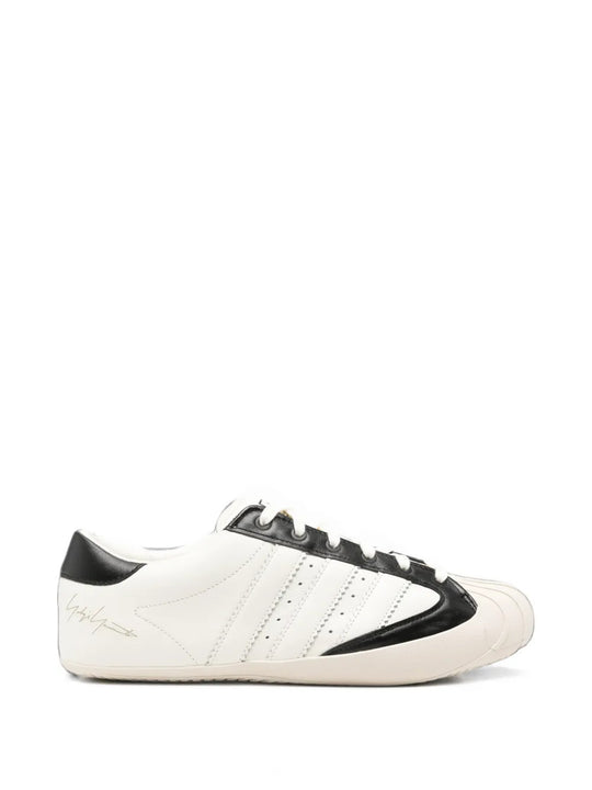 White shoes, side view