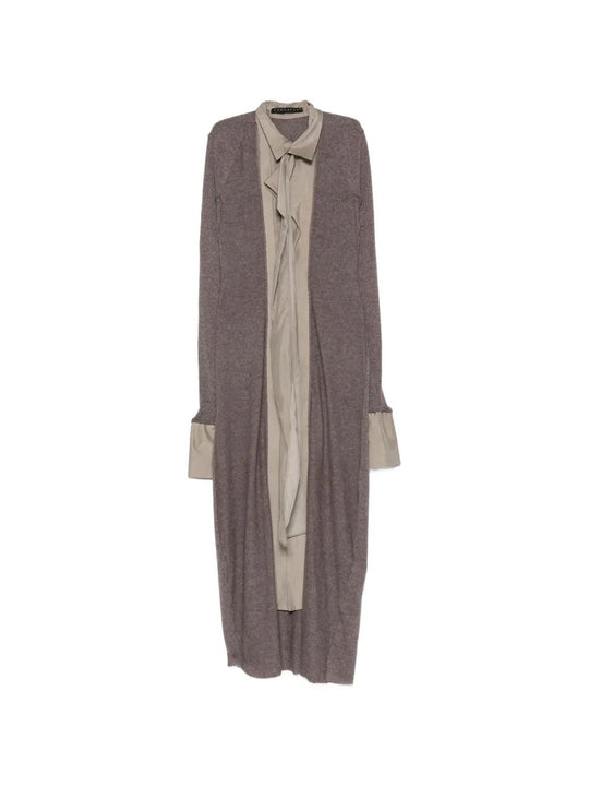Grey knitwear, front view