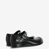 Black shoes, front view