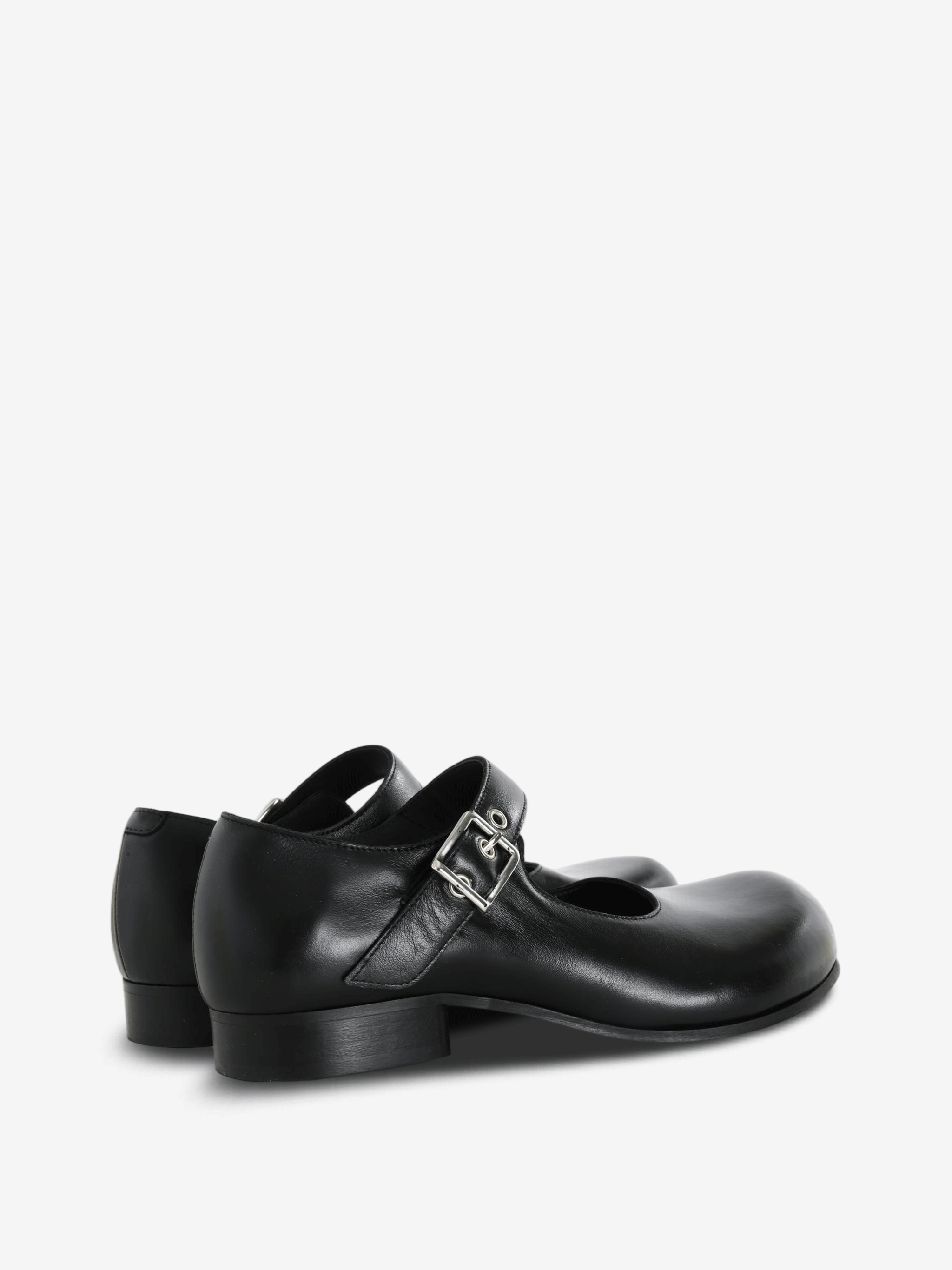 Black shoes, front view