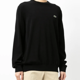 black sweats-hoodies worn by a person, showing the sweats-hoodies fit