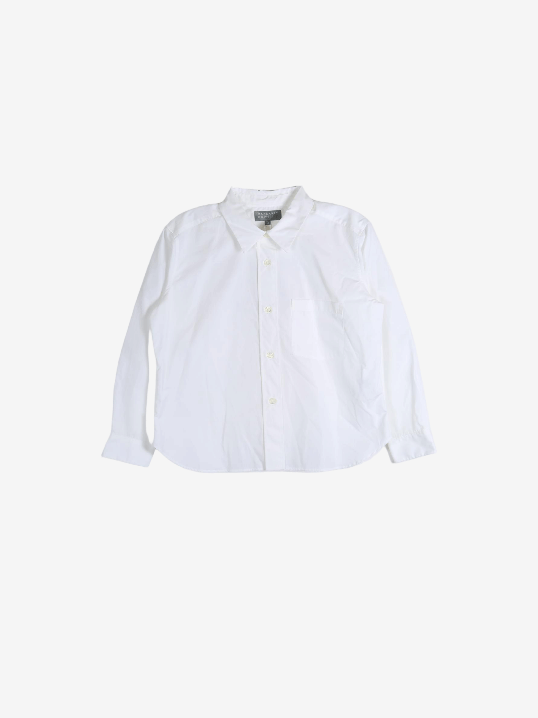 White shirt, front view