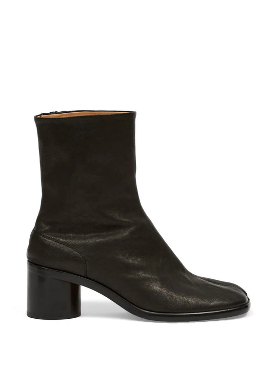 Black boots, side view