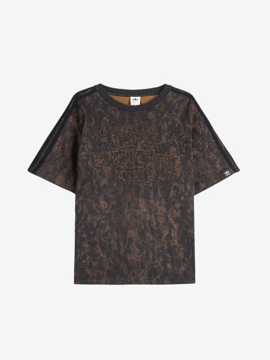 Brown T-shirt, front view