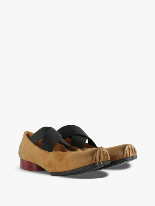 Tan shoes, front view