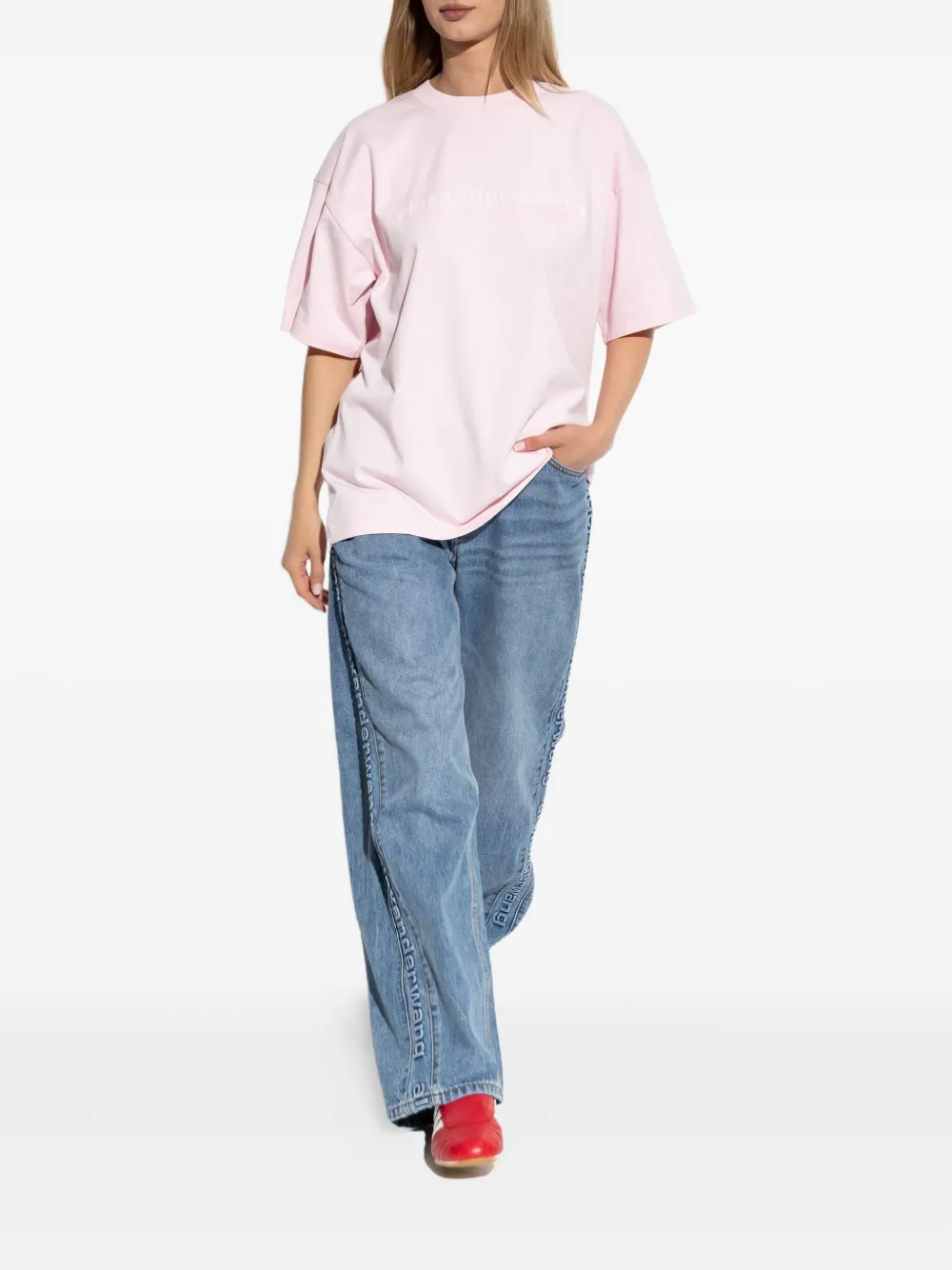 Pink t-shirt, full body view