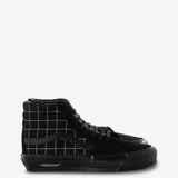 Black shoes, side view