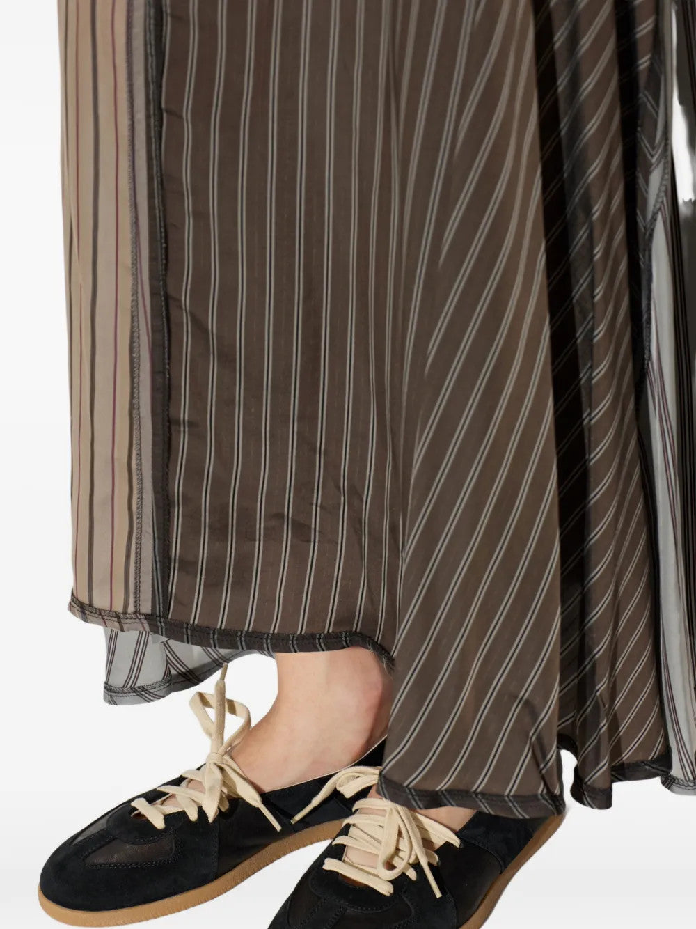Black shoes, front view