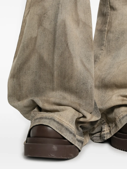 Close up of Tan pants, showing detail
