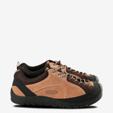 Brown shoe,front view