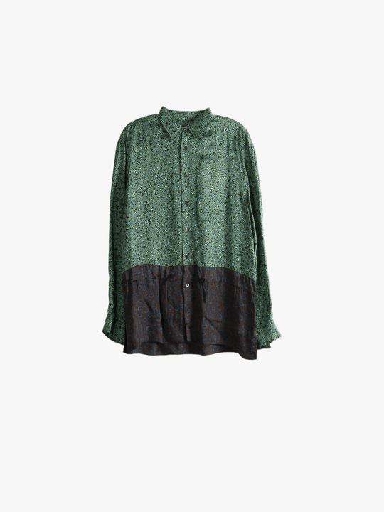 Green shirt, front view