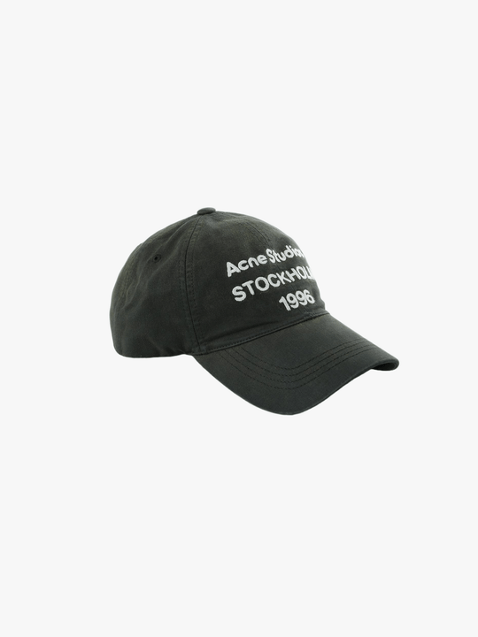 Black hat,side view