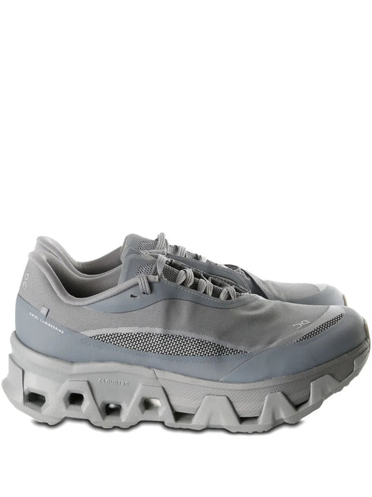 Grey sneaker, front view