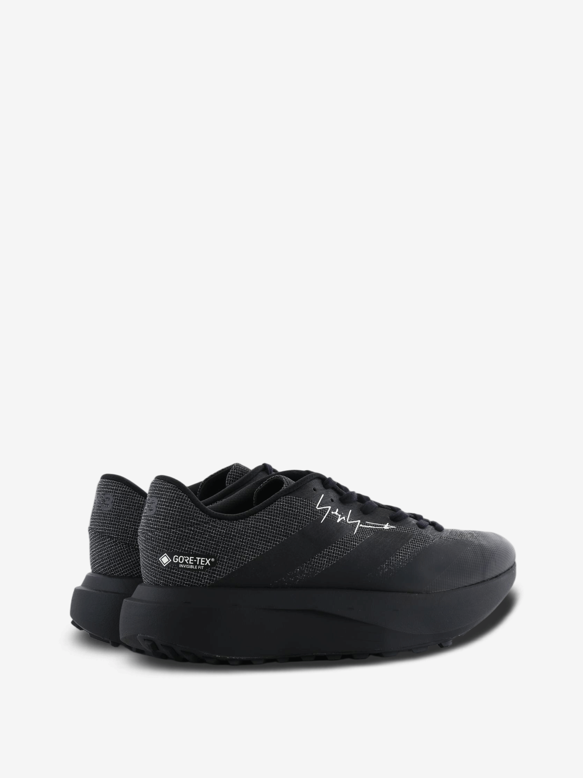 Black shoes, back view