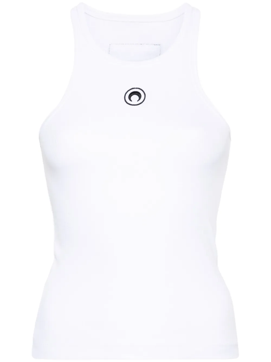 White top, front view