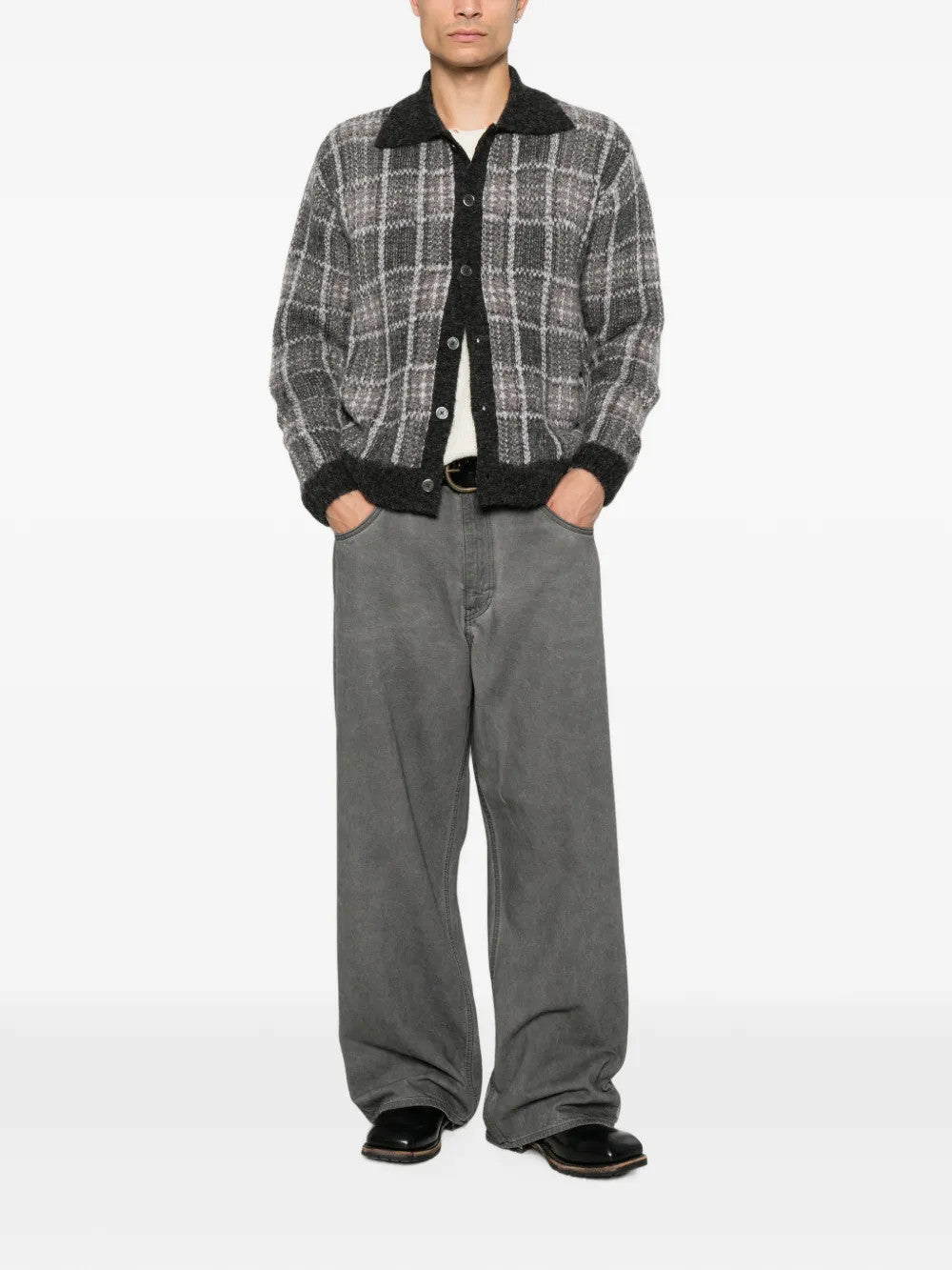 Grey shirt, full body view