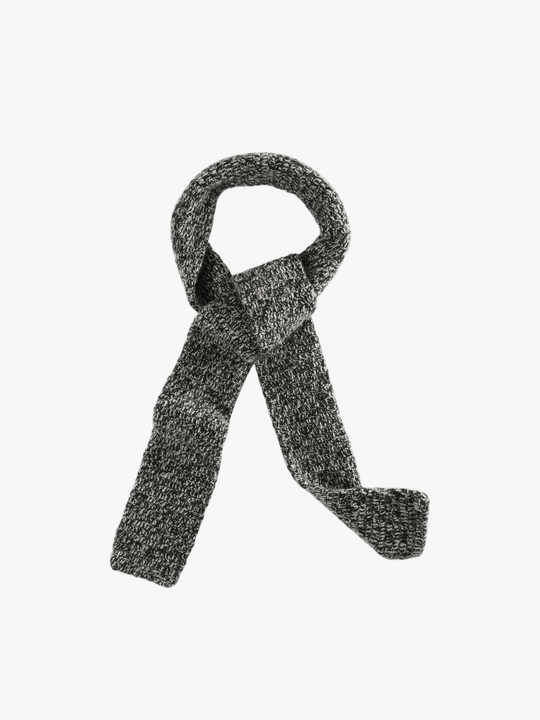 Grey scarf, front view